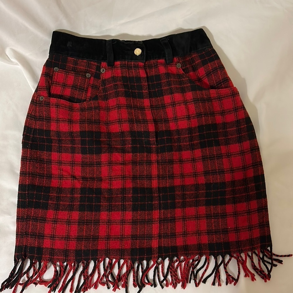 Express Junior Size 9/10 Red Black Plaid Skirt Fringe Bottom Straight Skirt
